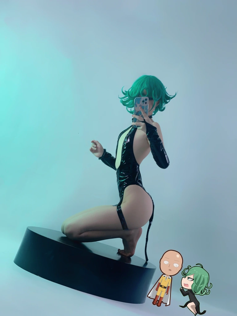 幼愛Youmeko《一拳超人 龙卷》主题写真：28张全套美图