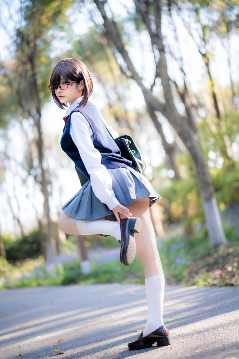 幼愛Youmeko《天乃莉莉纱》主题写真：27张全套美图