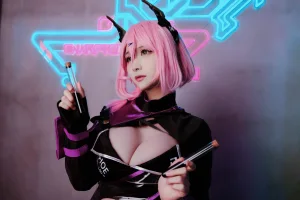 幼愛Youmeko《泰丝 TESS Set [Erophone]》主题写真：18张全套美图