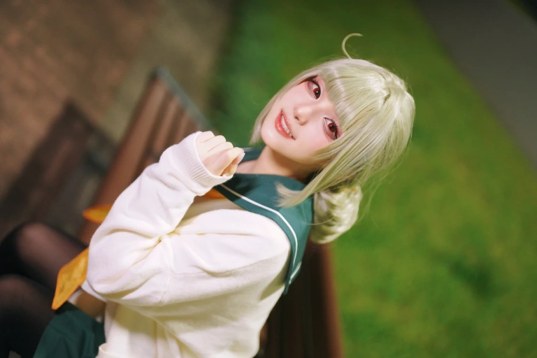 幼愛Youmeko《小琪舞JK制服》主题写真：48张全套美图，含1个视频