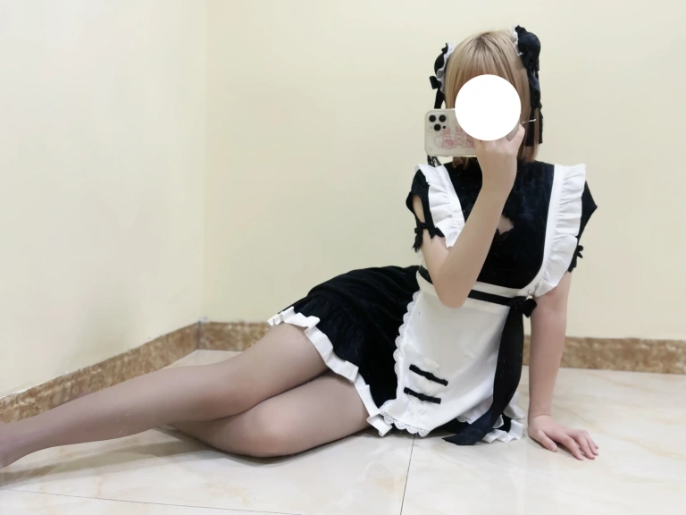 幼愛Youmeko《Patreon 女仆中华娘》主题写真：27张全套美图