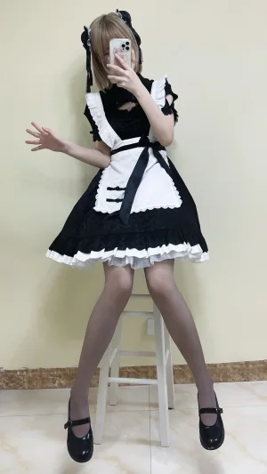 幼愛Youmeko《Patreon 女仆中华娘》主题写真：27张全套美图