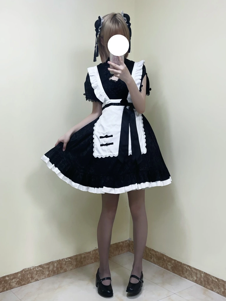 幼愛Youmeko《Patreon 女仆中华娘》主题写真：27张全套美图