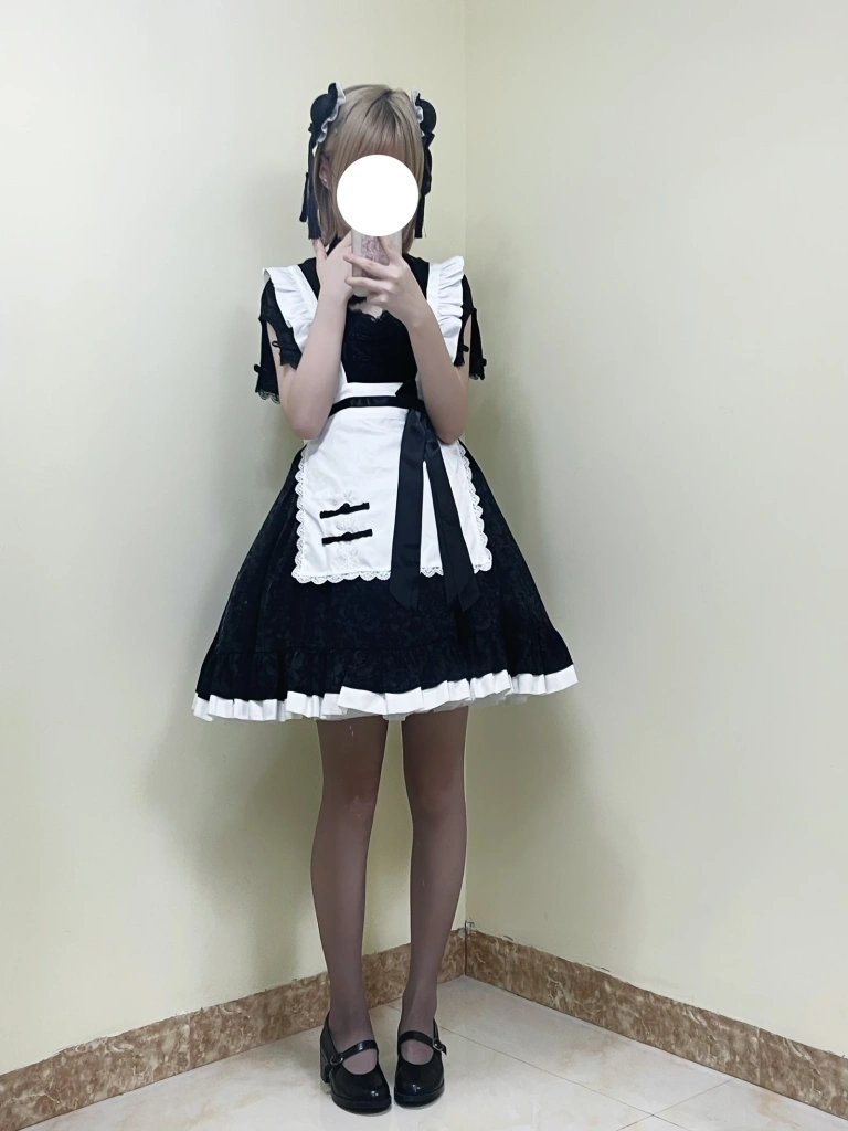 幼愛Youmeko《Patreon 女仆中华娘》主题写真：27张全套美图