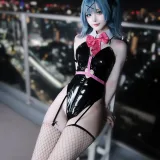幼愛Youmeko《初音未来兔子洞兔女郎》主题写真：28张全套美图