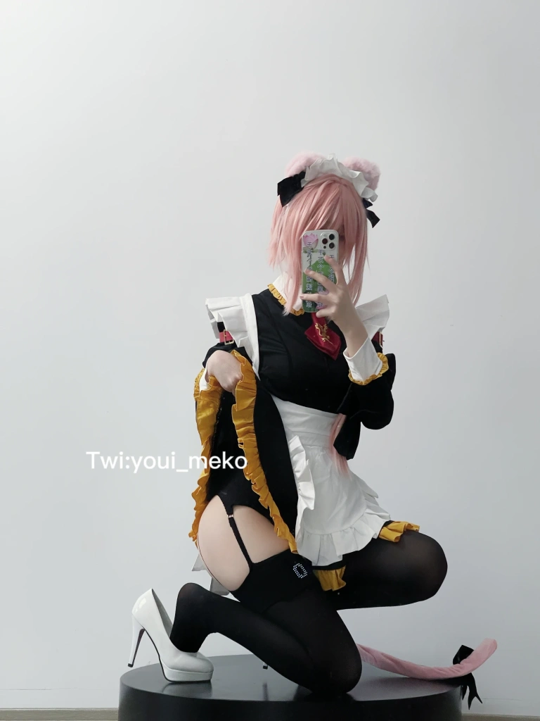 幼愛Youmeko《Patreon 阿斯托尔福女仆》主题写真：56张全套美图