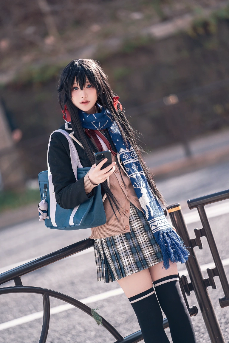 幼愛Youmeko《雪之下雪乃jk制服》主题写真：23张全套美图，含3个视频
