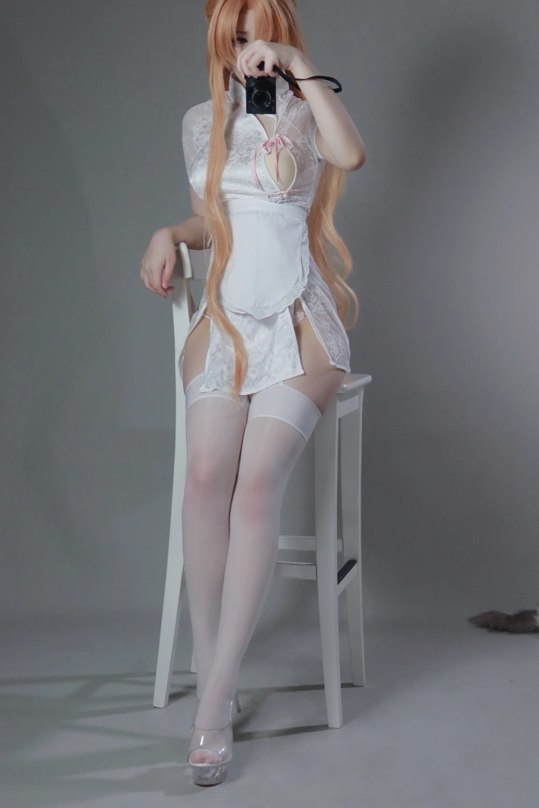 幼愛Youmeko《亚丝娜 中华女仆》主题写真：42张全套美图