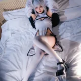 洛城雪Yuki《涤罪神官》主题写真：37张全套美图