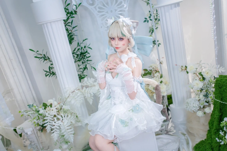 洛城雪Yuki《琳妮特天使庭院》主题写真：26张全套美图