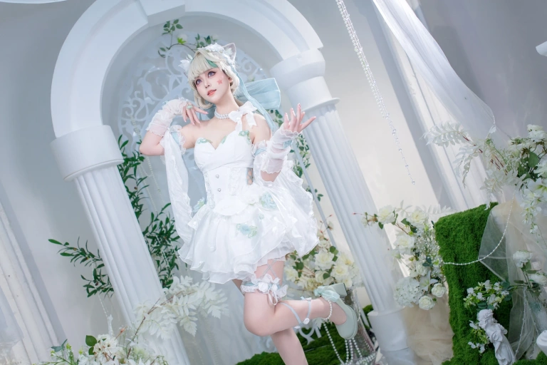 洛城雪Yuki《琳妮特天使庭院》主题写真：26张全套美图