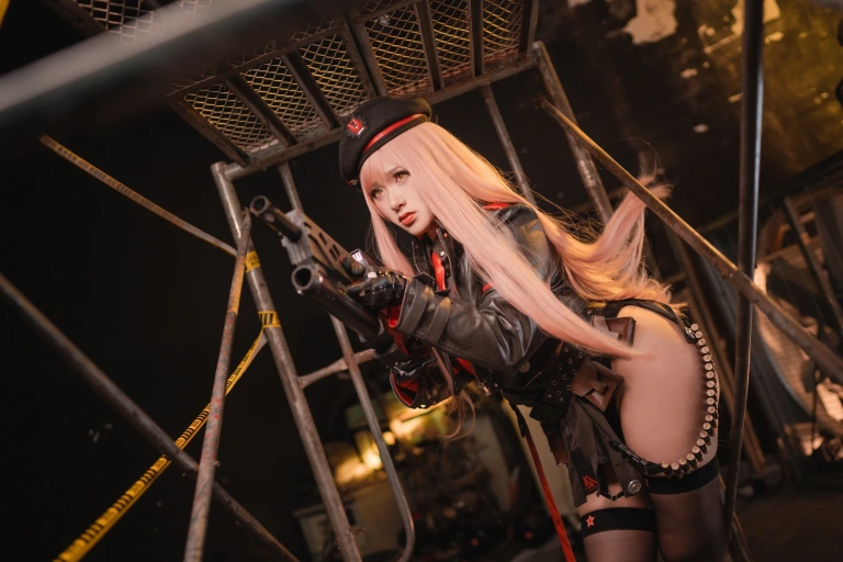 柘烟Zuken《妮姬勝利女神 拉毗 Nikke Rapi》主题写真：48张全套美图