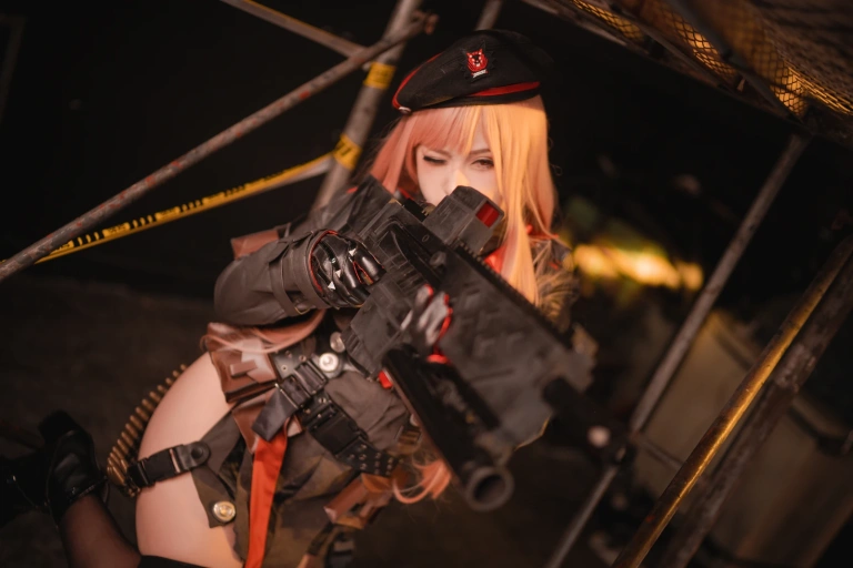 柘烟Zuken《妮姬勝利女神 拉毗 Nikke Rapi》主题写真：48张全套美图