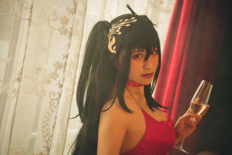 柘烟Zuken《大凤礼服》主题写真：20张全套美图