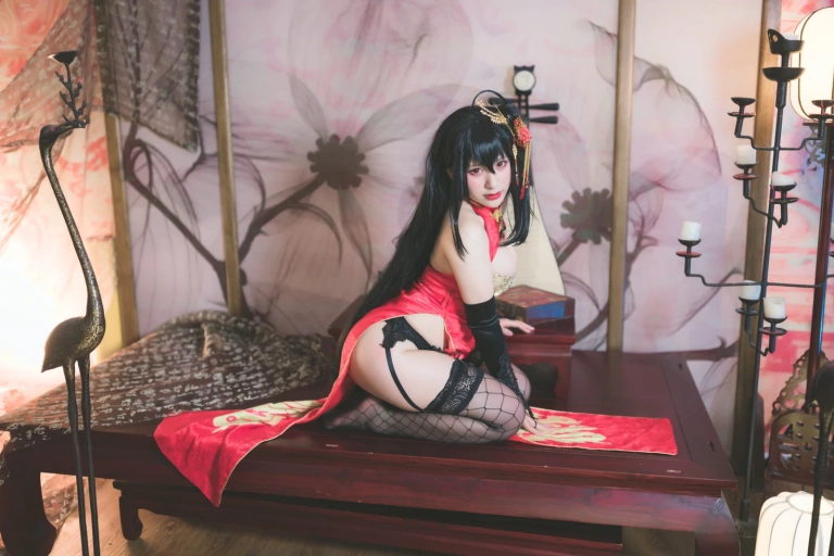 柘烟Zuken《大凤旗袍》主题写真：24张全套美图