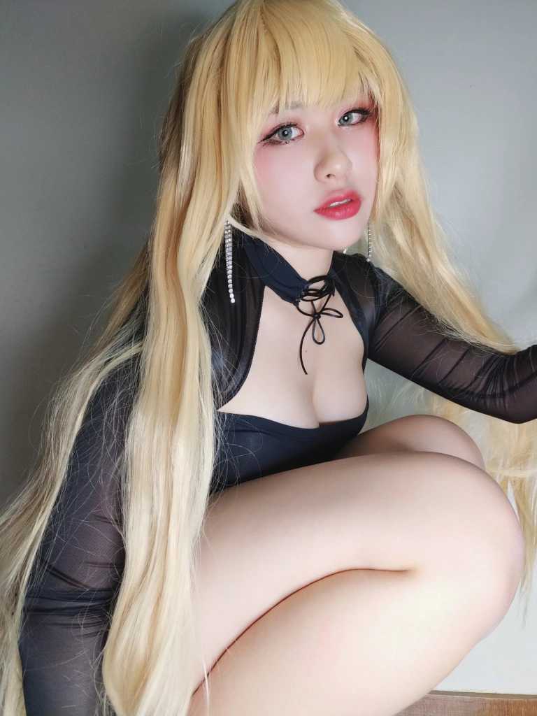 柘烟Zuken《golden》主题写真：45张全套美图