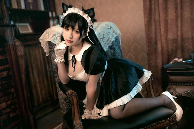 柘烟Zuken《大狗写真》主题写真：70张全套美图