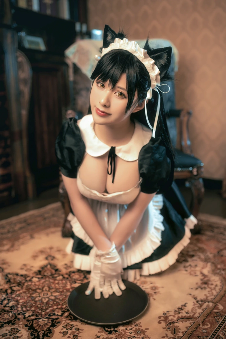 柘烟Zuken《大狗写真》主题写真：70张全套美图