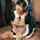 柘烟Zuken《大狗写真》主题写真：70张全套美图