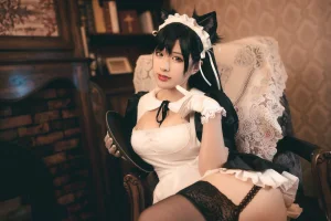 柘烟Zuken《大狗写真》主题写真：70张全套美图